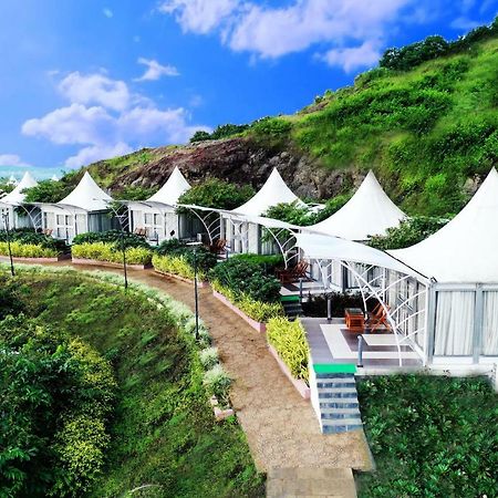 Sunny'S World Pune Exterior photo