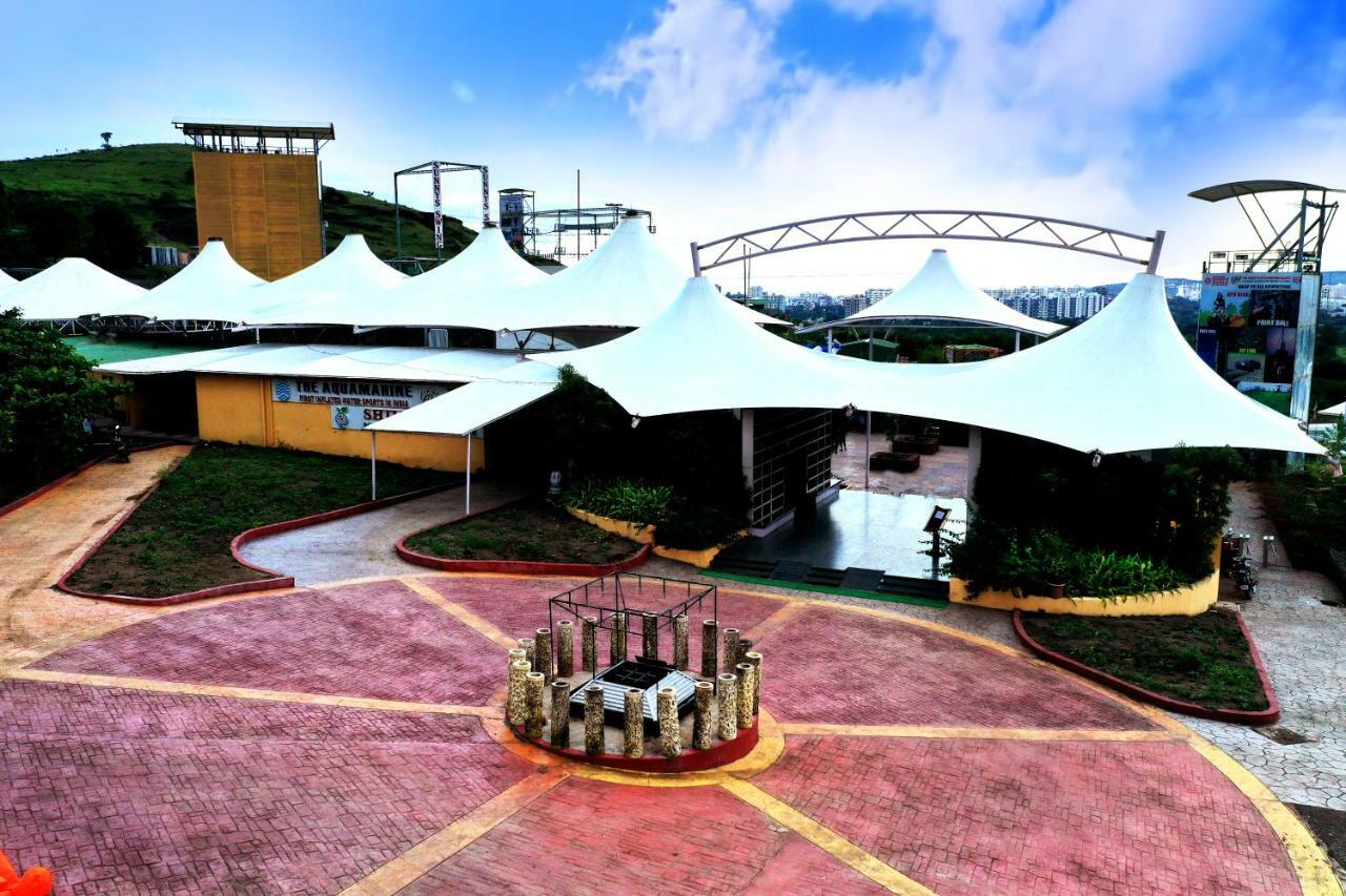 Sunny'S World Pune Exterior photo