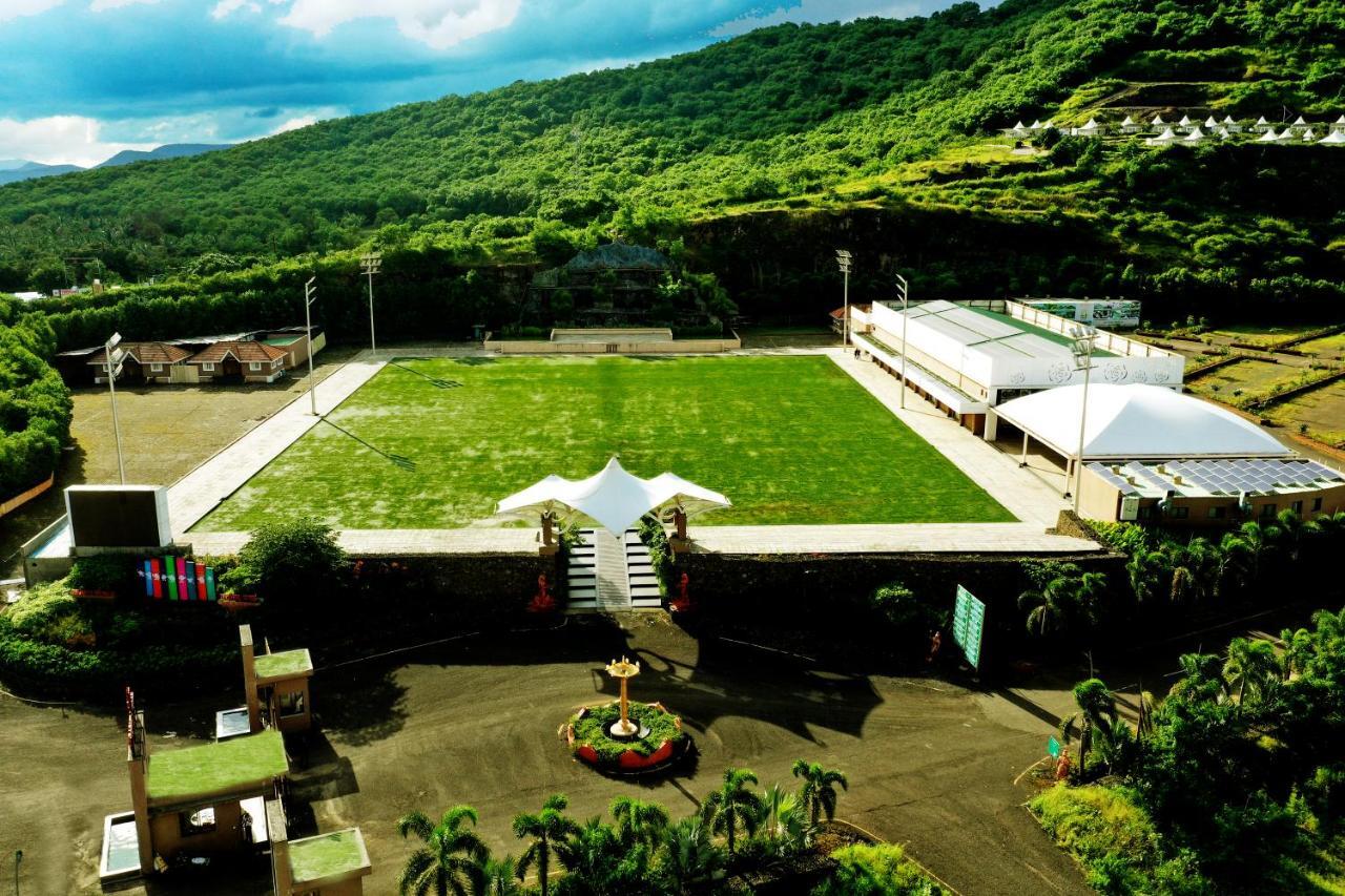 Sunny'S World Pune Exterior photo